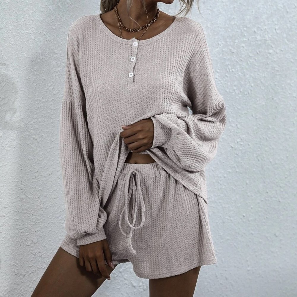 😍SO COZY! Beige flowy sleep set size medium - Picture 3 of 4